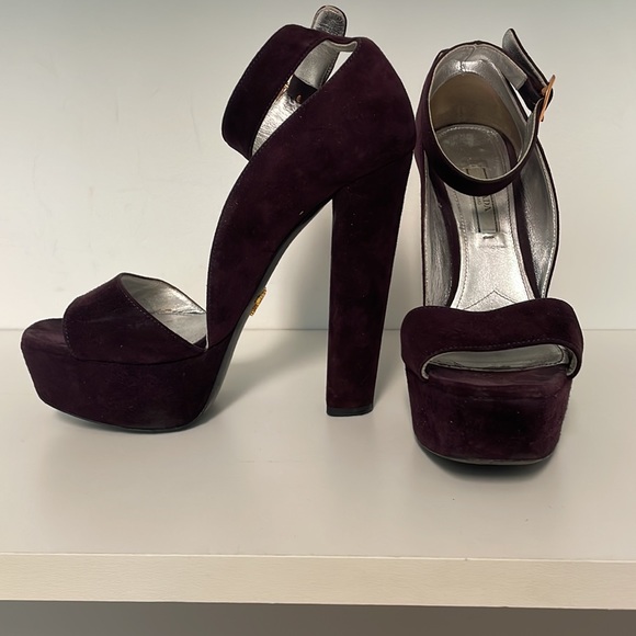 Prada Merlot Suede Pumps - Picture 4 of 4